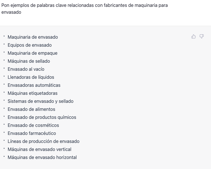 Interfície d'IA suggerint un llistat de paraules clau relacionades amb maquinària d'envasament per a optimització SEO.
